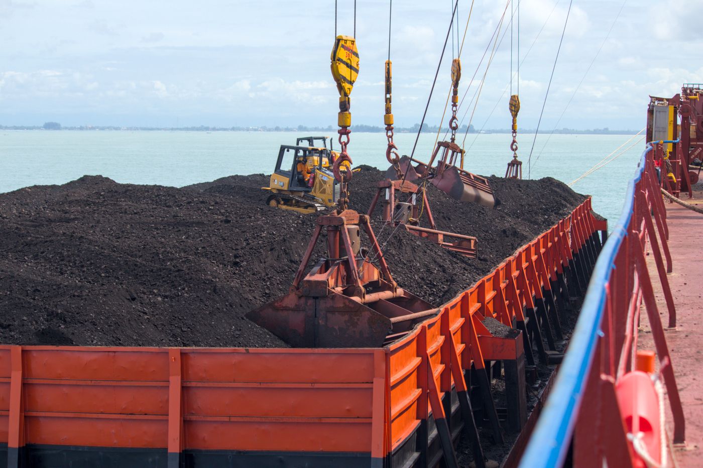 Jetty Loading Coal — pemuatan batubara
